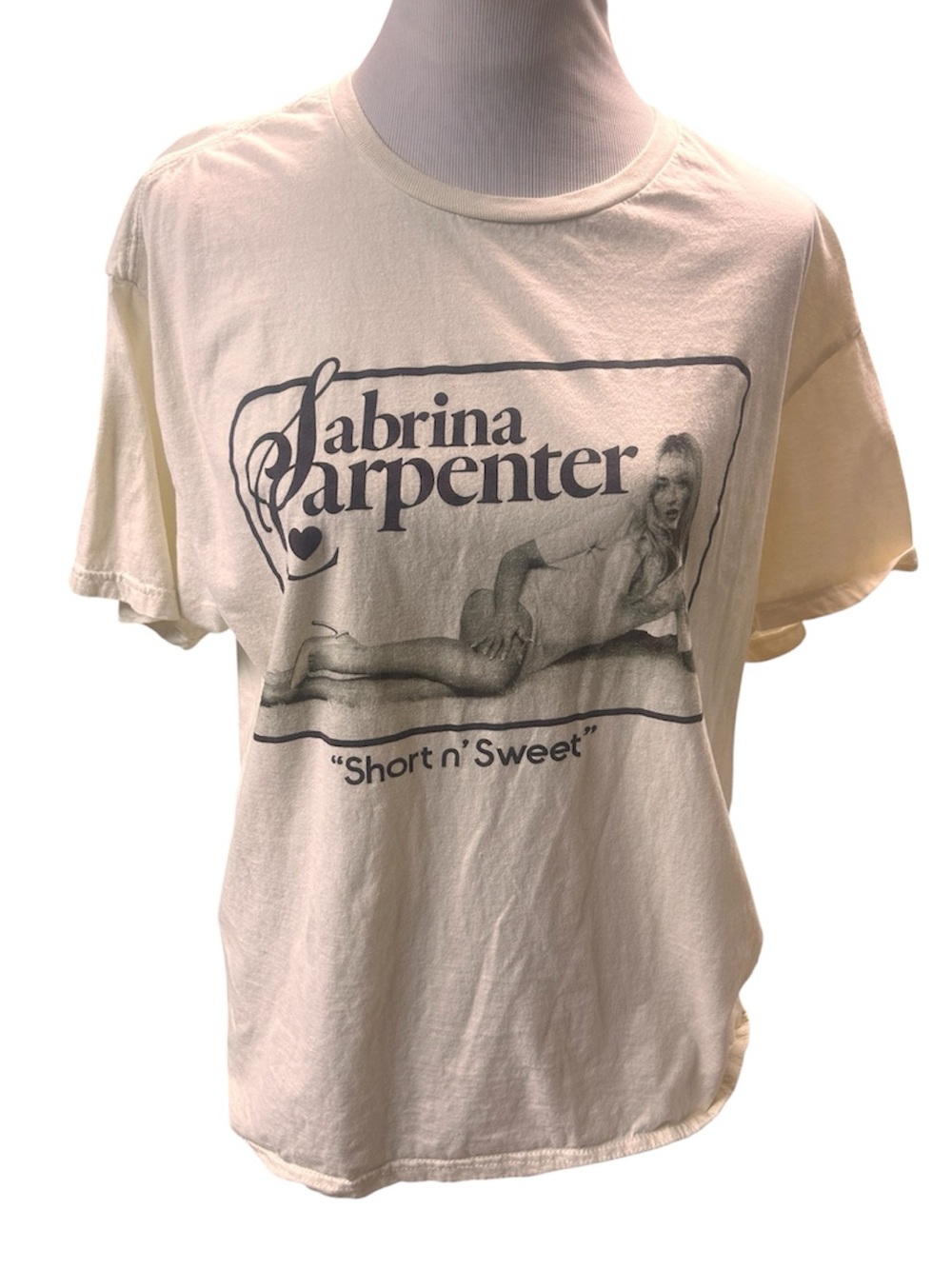 Sabrina Carpenter "Short n' Sweet" Graphic Tee T-Shirt Cream w/ Brown Print 2XL